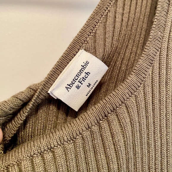 Abercrombie & Fitch Ribbed Knit Bodycon Dress Size Medium Olive Green Sweater - Picture 7 of 8